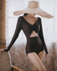 Twist Front Vintage Long Sleeve One-Piece Swimsuit_HL3240