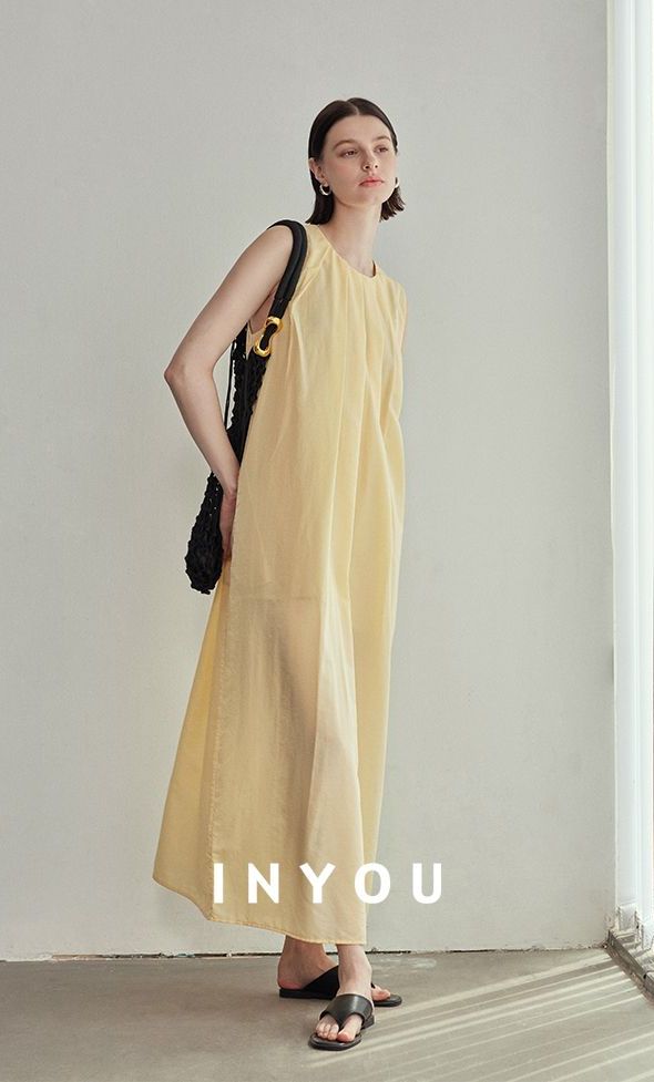 Tucked Sleeveless Dress_BDHL6118