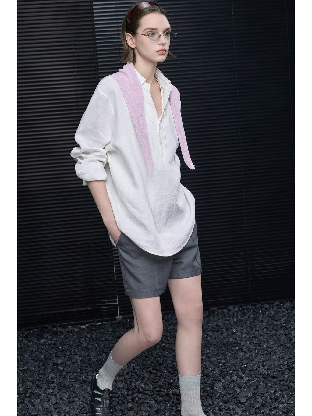 Faux Layered V-Neck Linen Long-Sleeve Shirt_BDHL8283