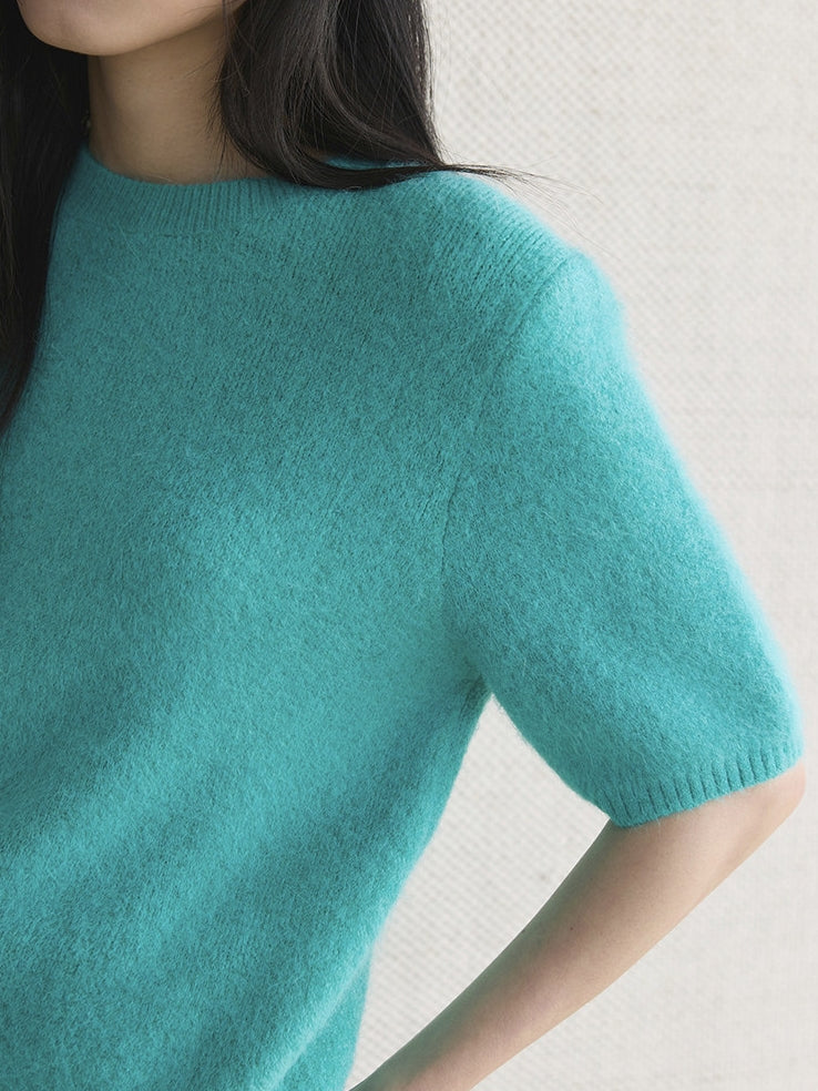 Simple Short-Sleeved Knit Tops_BDHL8149