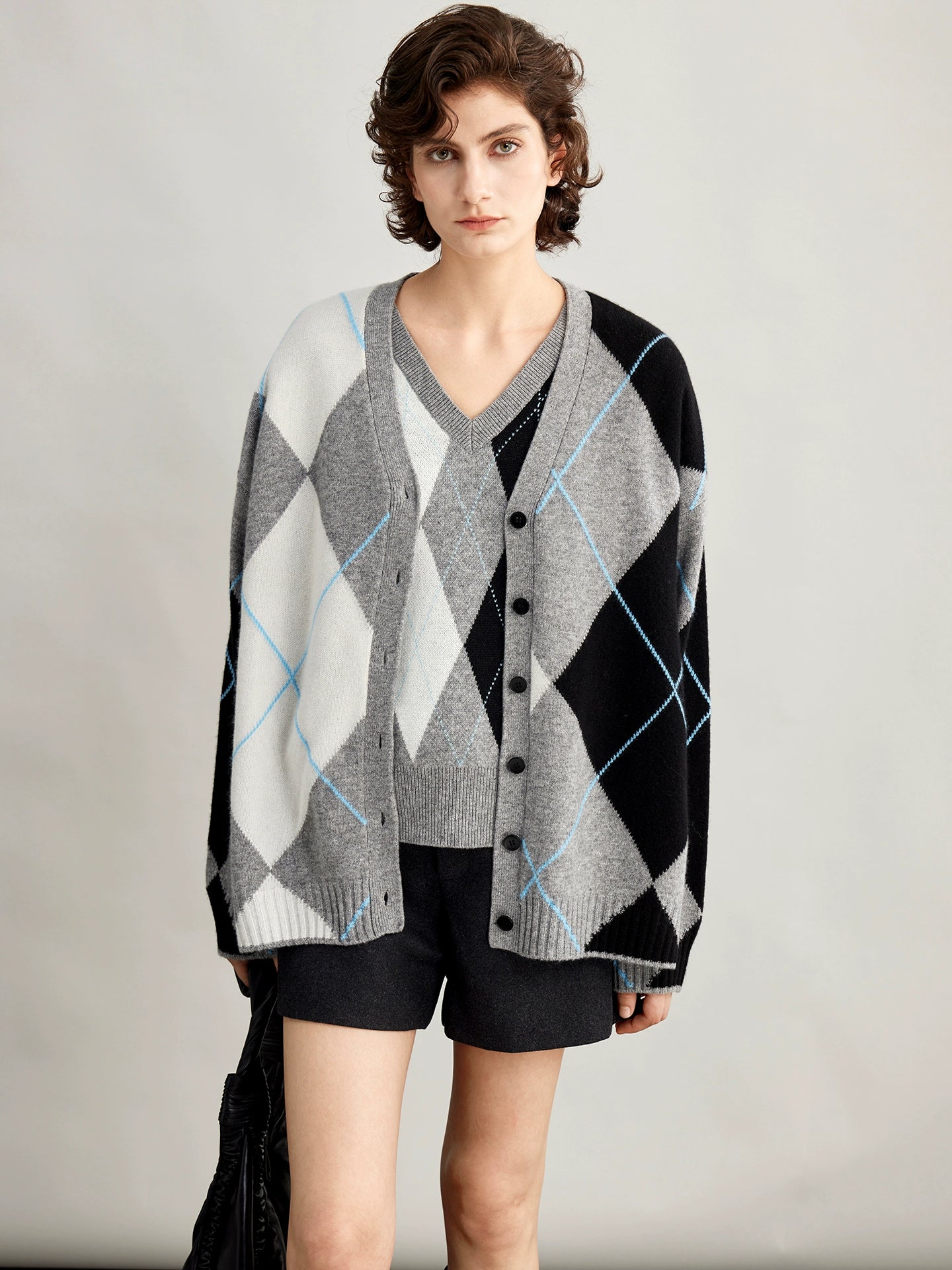 Diamond-Pattern Knitted Vest Or Cardigan_BDHL7995