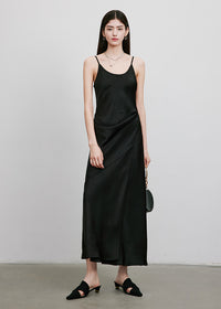 Pleated Textured Slip Dress_BDHL6323