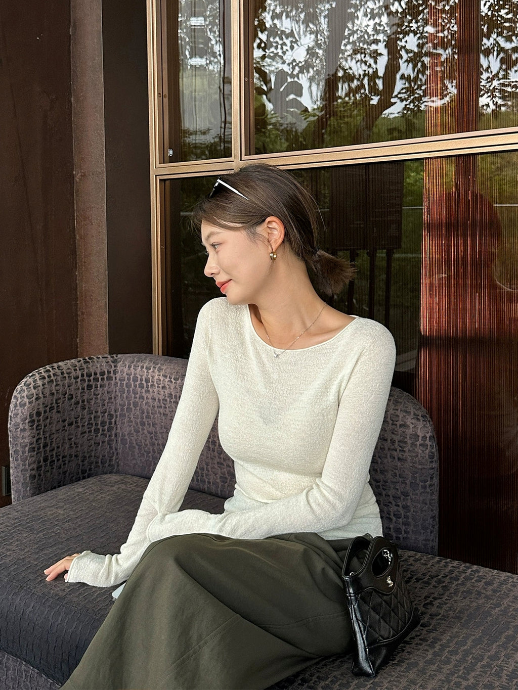 Round-Neck Stretch Slim-Fit Top_BDHL7845