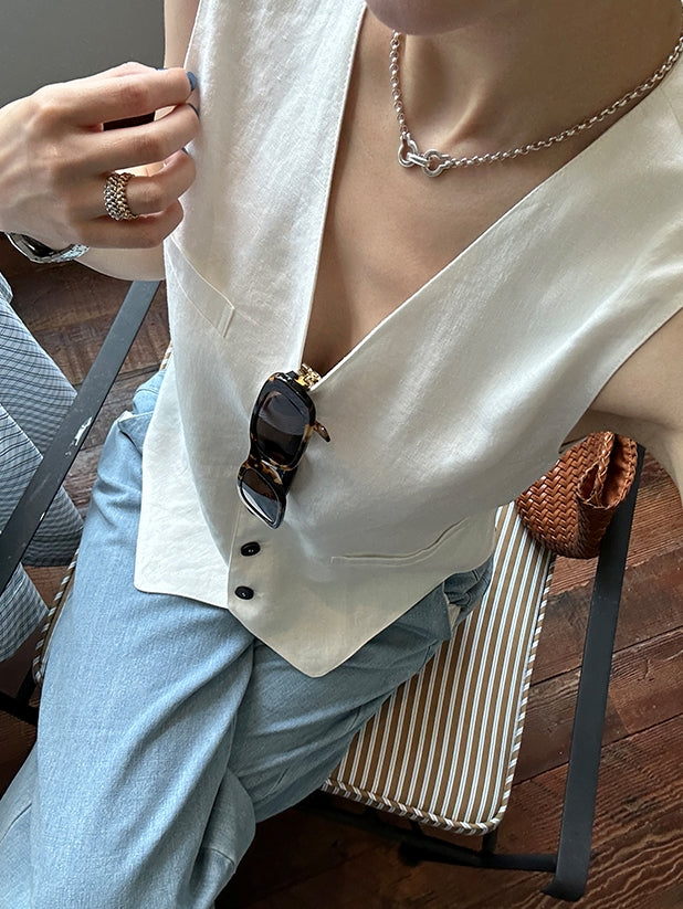 V-Neck Multi-Button Vest_BDHL7614