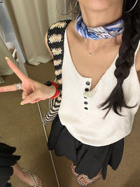 Henry Neck Sleeveless Tops_BDHL7257