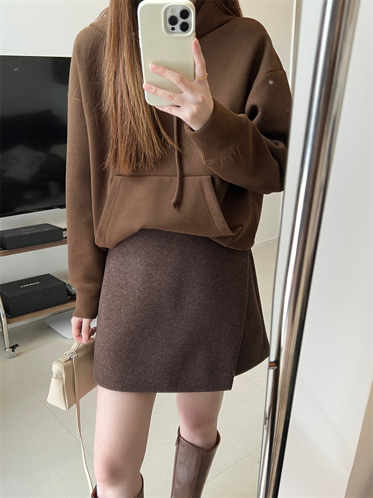 Simple Design Skirt-Style Shorts_BDHL6777