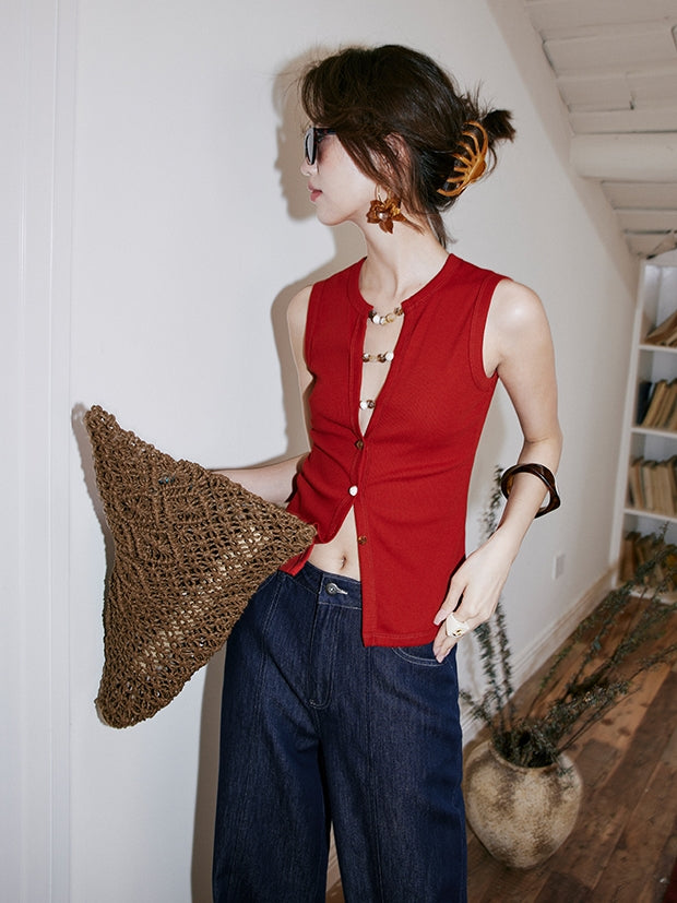 Beaded V-Neck Sleeveless Tops_BDHL7540