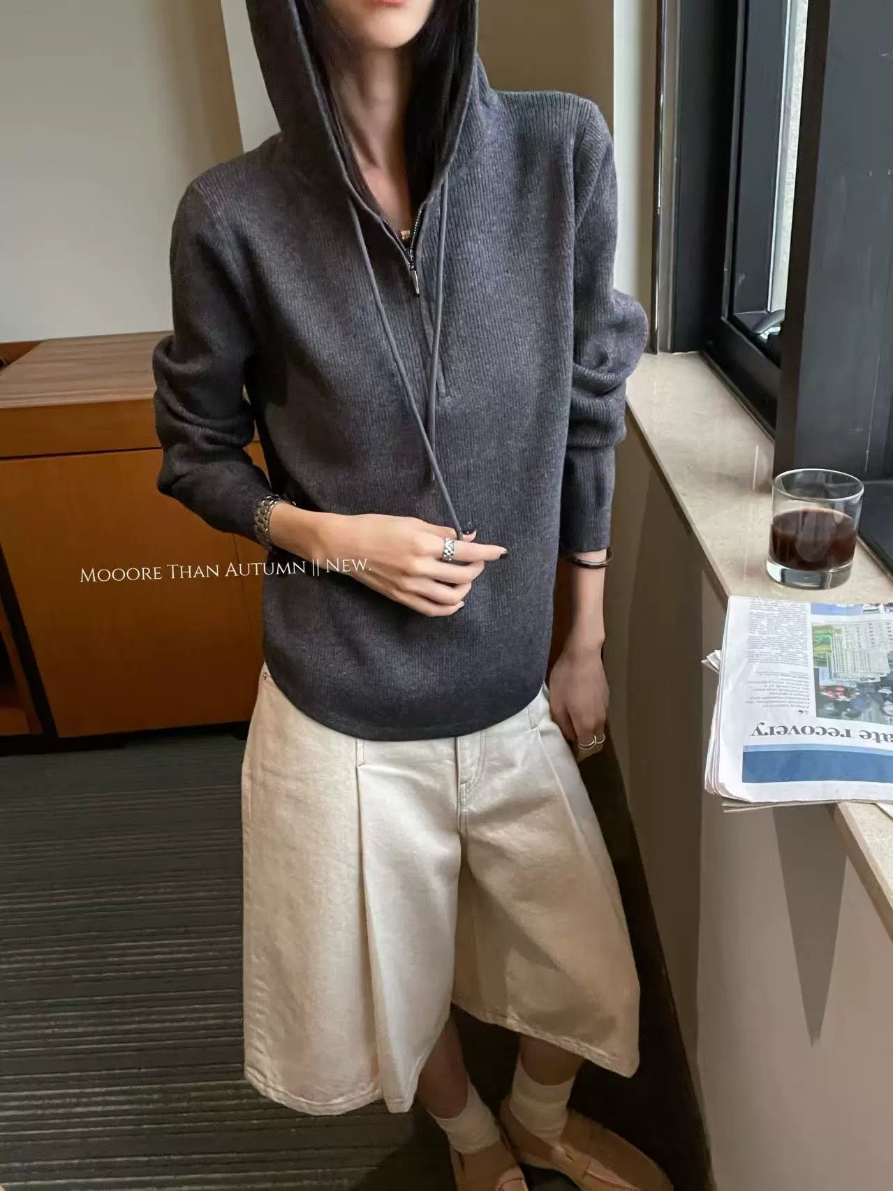 Hooded Half-Zip Knit Tops_BDHL7850