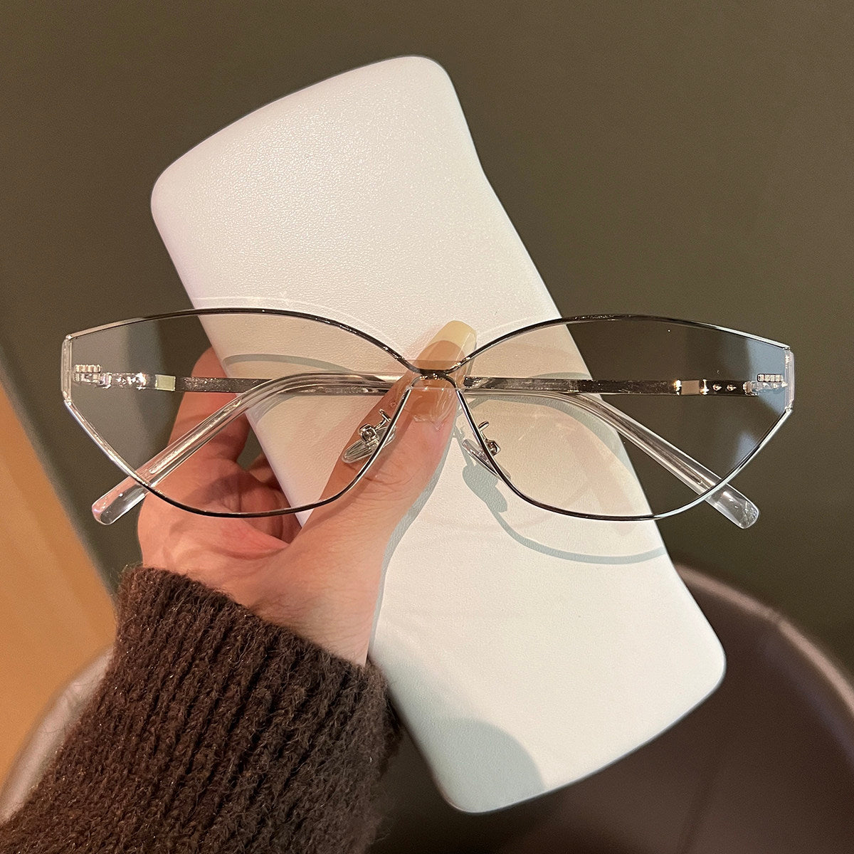 Cat-Eye Metal Sunglasses_BDHL8374