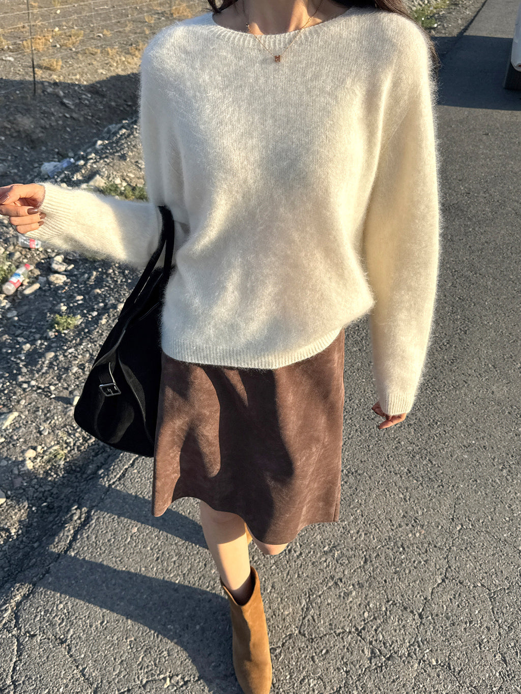 Wool Silk Cashmere Crew Neck Sweater_BDHL8441