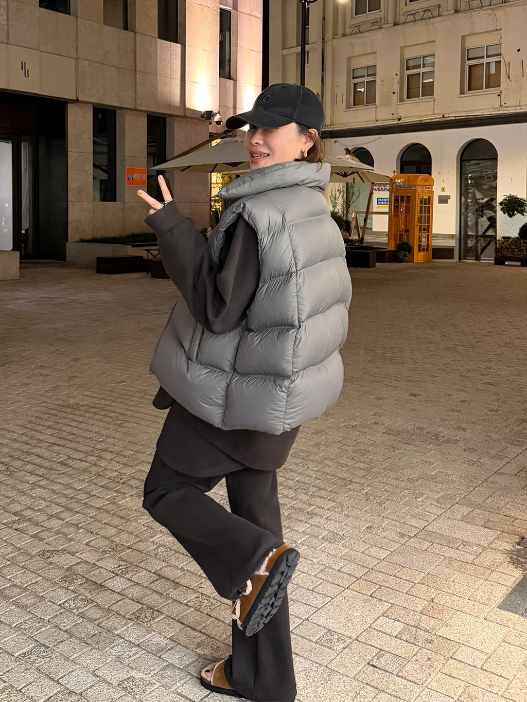 Loose-Fitting Sweatshirt Or Flared Skirt Pants_BDHL8007