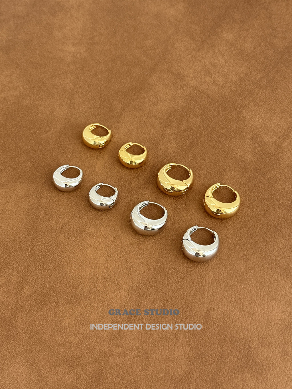 Glossy Dome-Shaped Hoop Pierced Earrings_BDHL7675