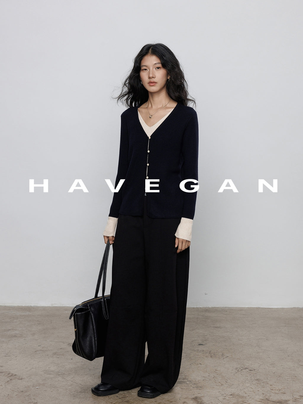 V-Neck Two-Piece Style Cardigan_BDHL7785