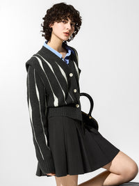 Random Striped V-Neck Cardigan_BDHL7010