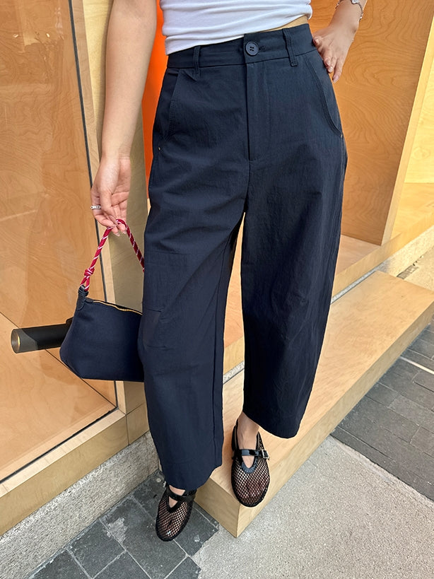 Three-Dimensional Wide-Leg Pants_BDHL7622