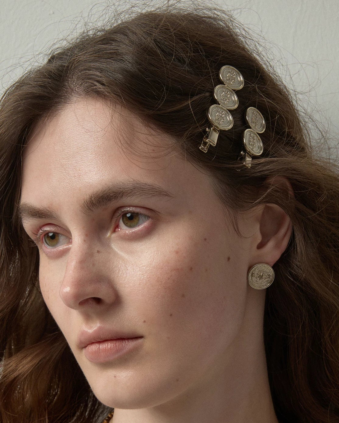 Iris Coin Hair Clip_BDHL8472