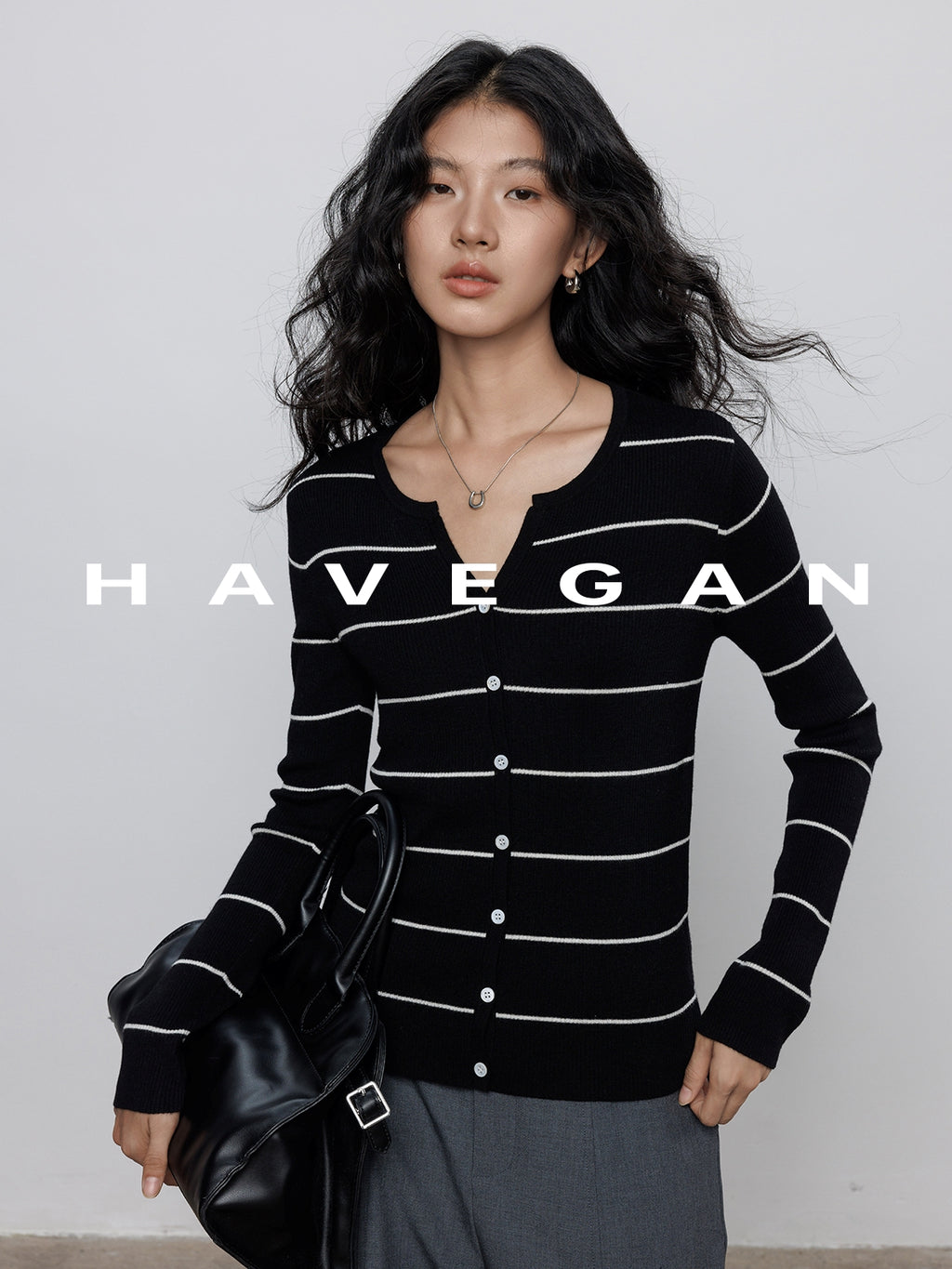 V-Neck Striped Knit Cardigan_BDHL7780
