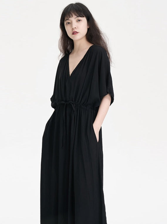 V-Neck Gathered Black Dress_BDHL6241