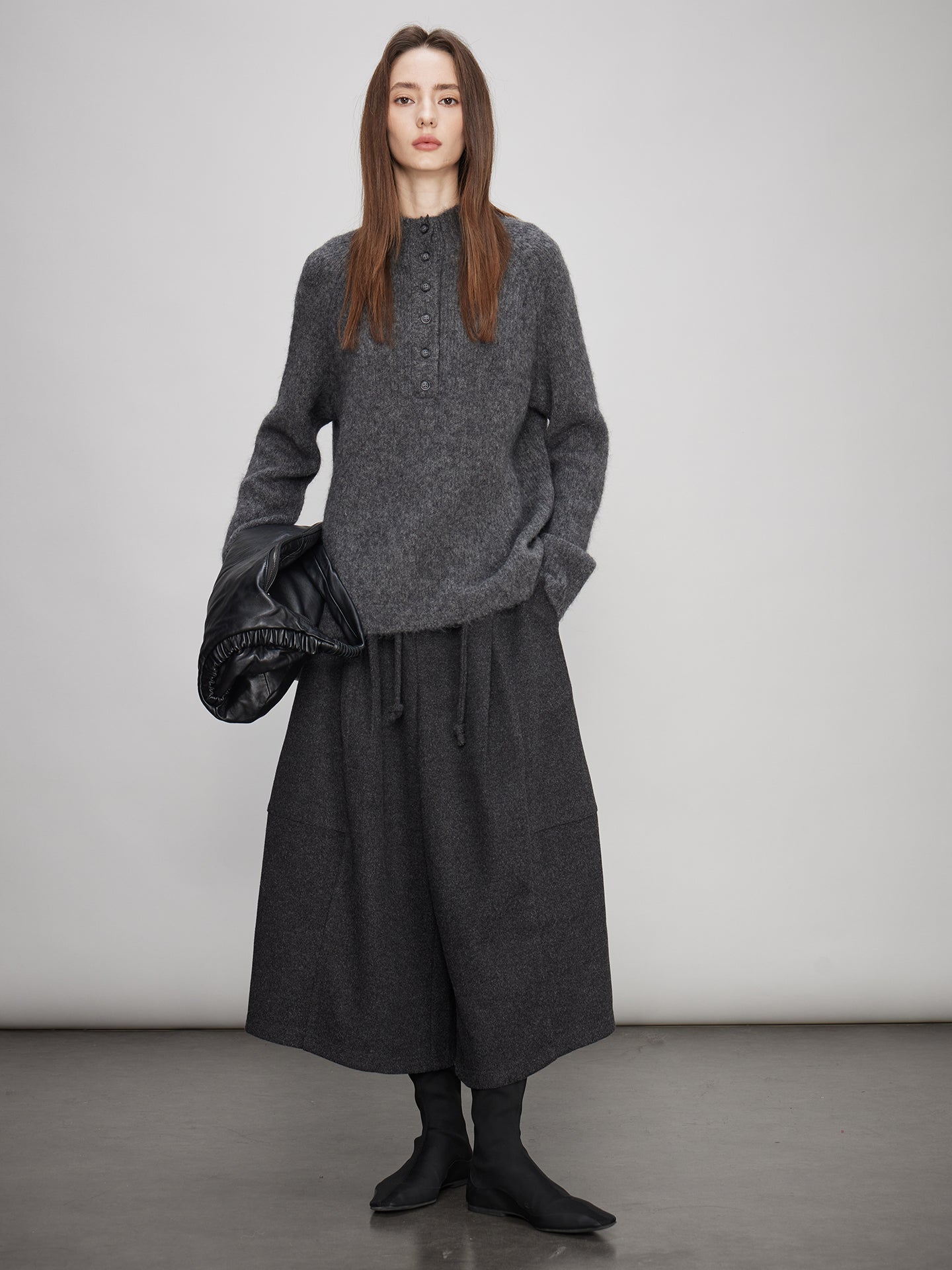 Drape Round Carrot Pants_BDHL7991