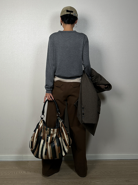 Polo Collar Loose Sweater_BDHL6659