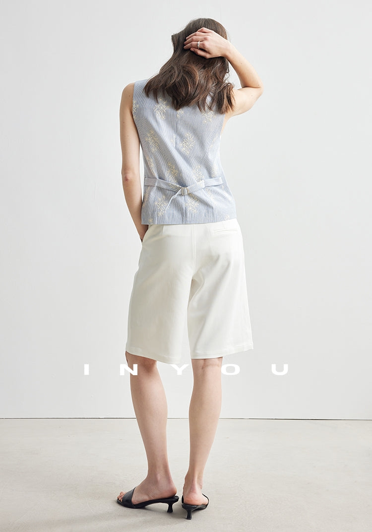 Embroidered V-Neck Vest_BDHL7106