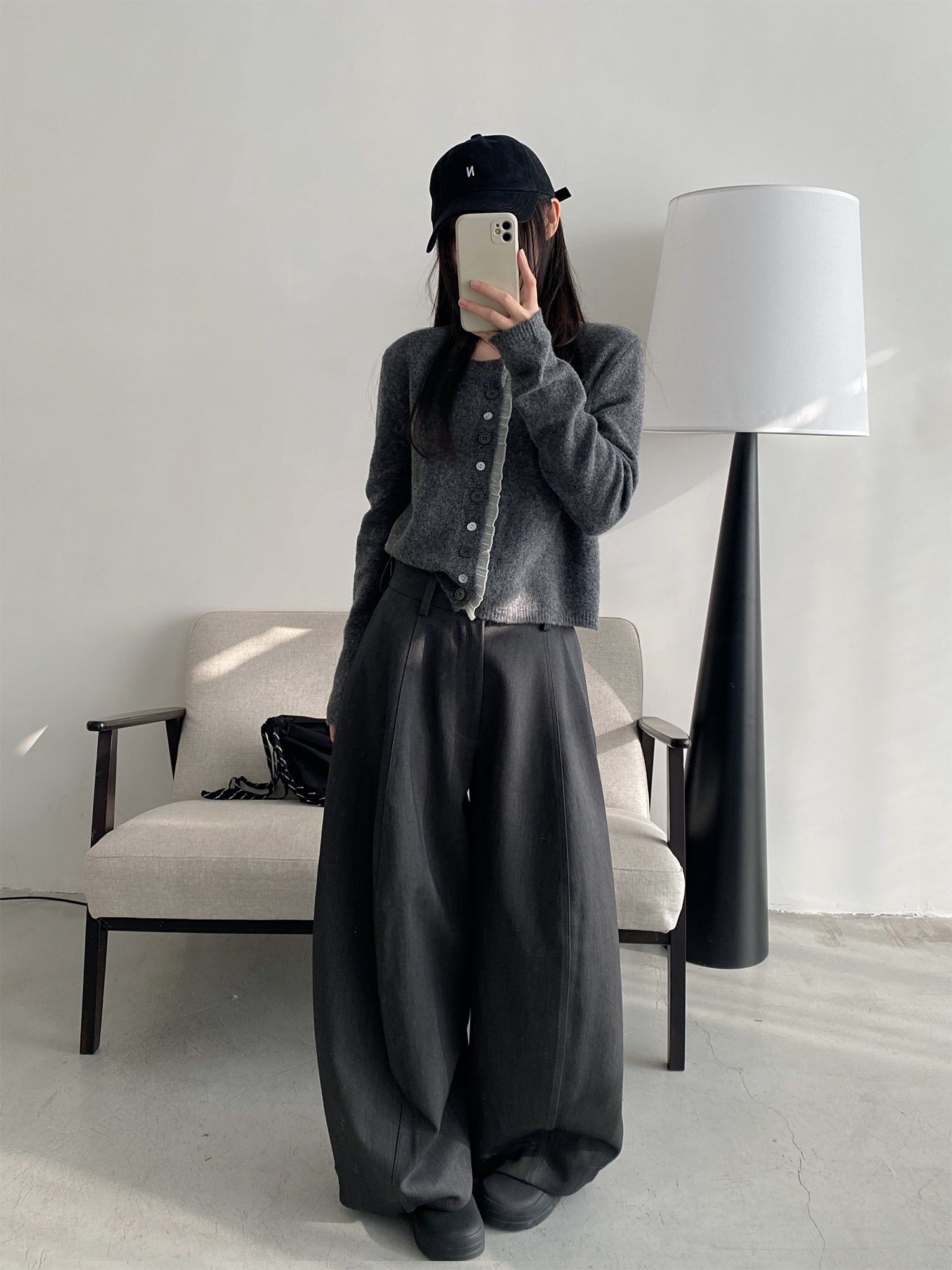 3D Patterned Silhouette Pants_BDHL7820