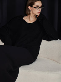 Relaxed Silhouette Pullover Sweater_BDHL6465