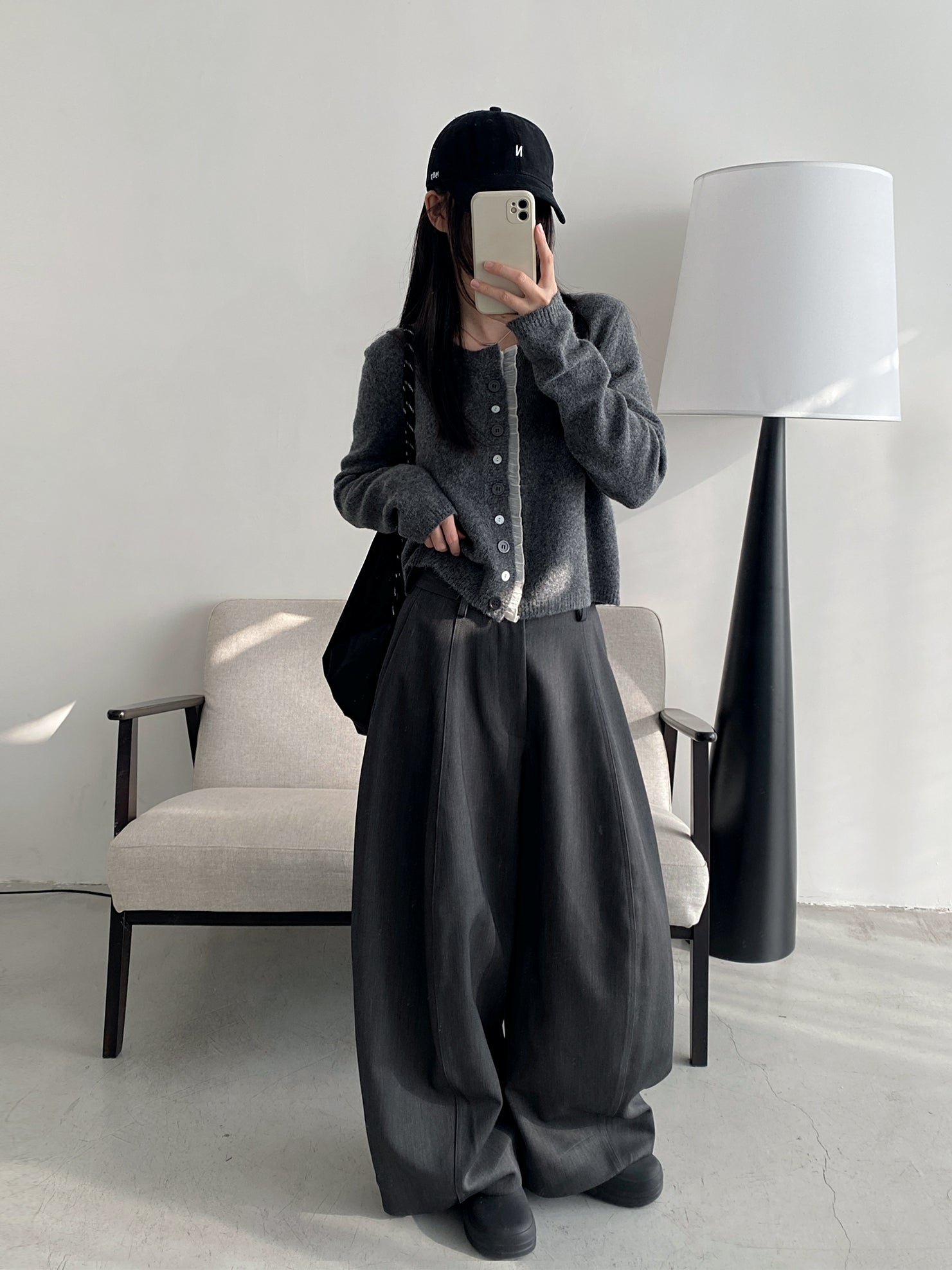 3D Patterned Silhouette Pants_BDHL7820
