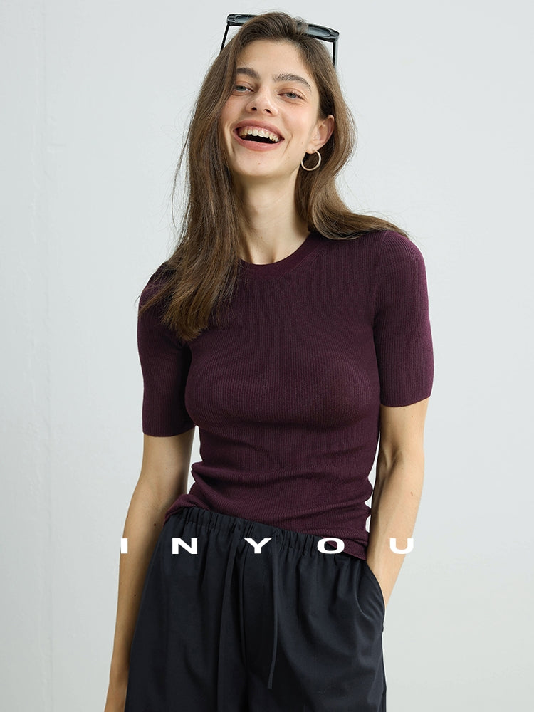 Round-Neck Seamless Slim-Fit Tops_BDHL7715
