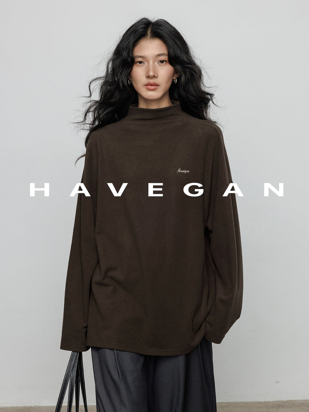 高領刺繡上衣_BDHL7894