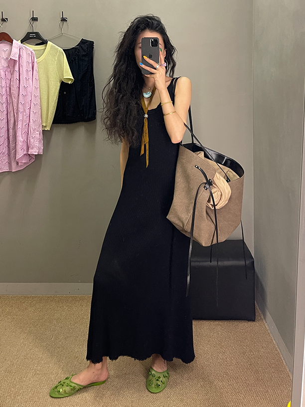 Slim-Waist Suspender Dress_BDHL7544