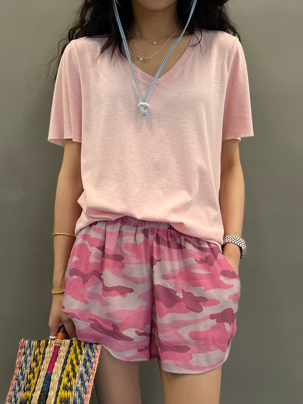 Slimline V-Neck T-Shirt_BDHL7543