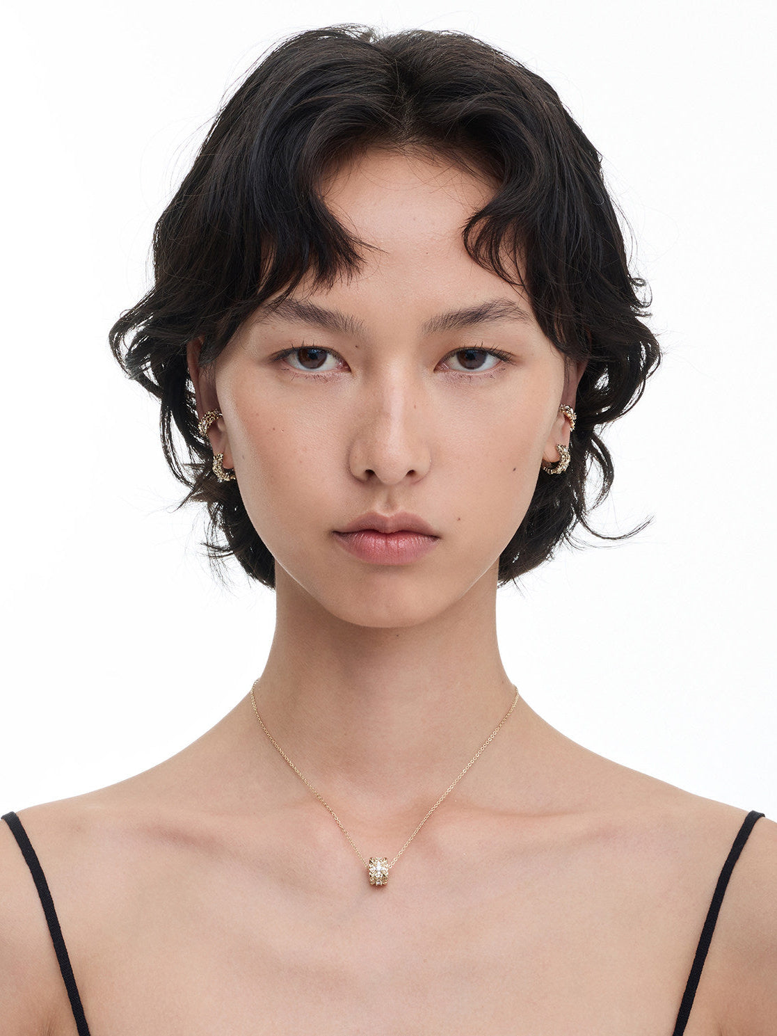 Iris Cube Pendant Necklace_BDHL8475