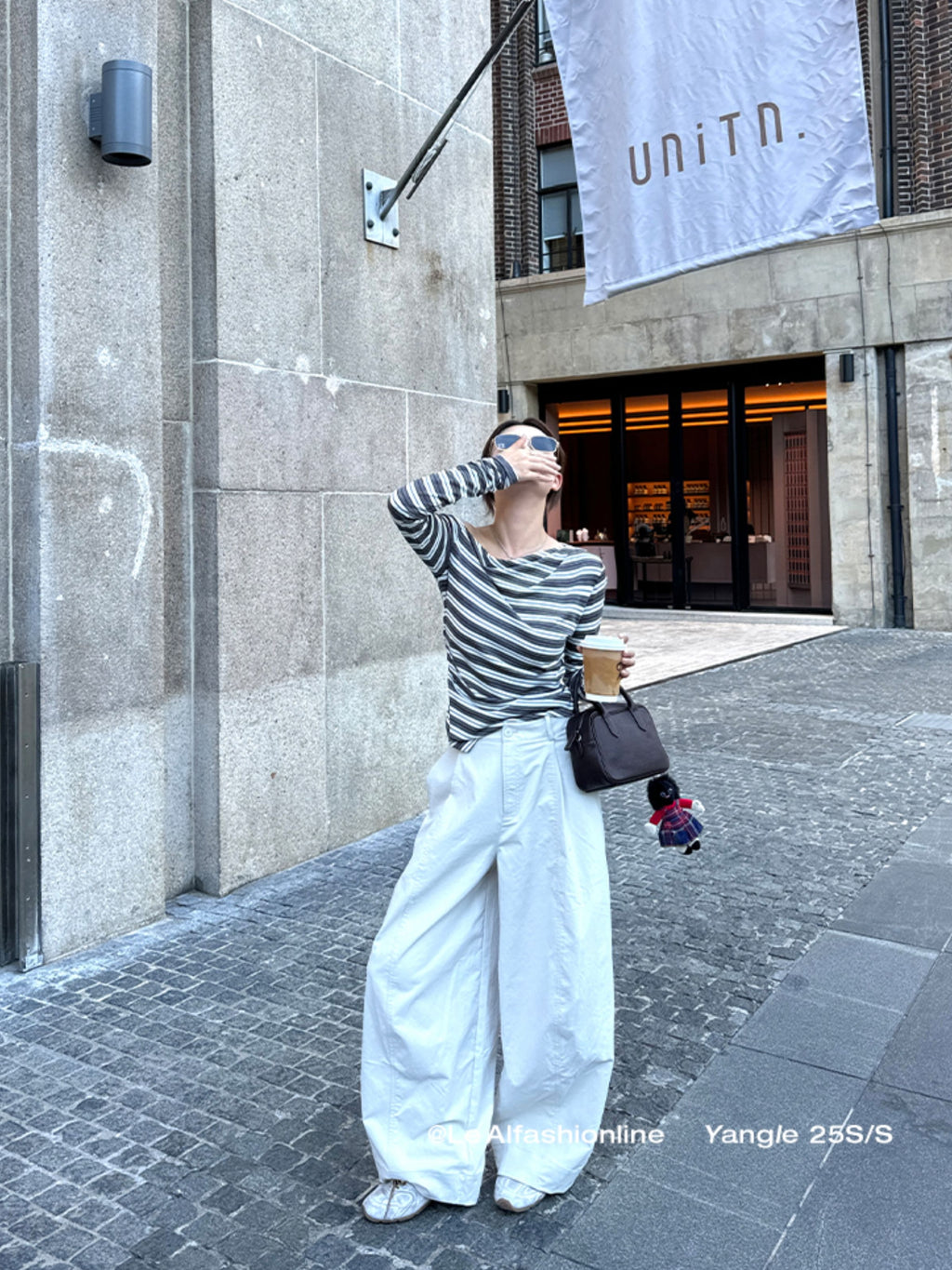 Wide Straight-Leg Pants_BDHL7925