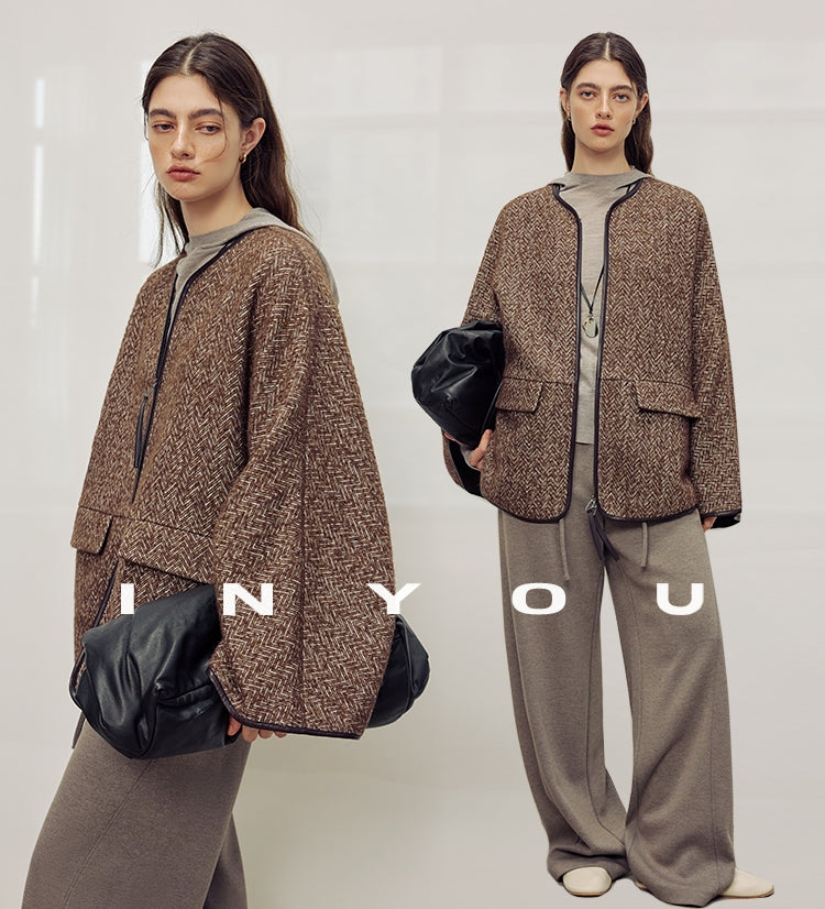 Collarless Cape Coat_BDHL7982