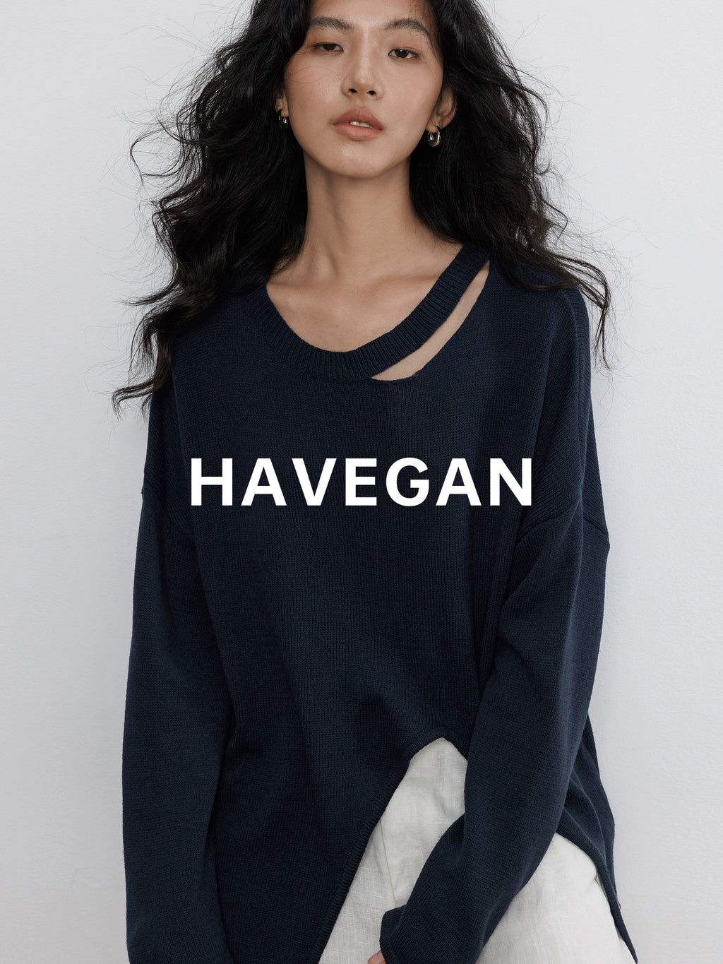 Round-Neck Slit Knit Tops_BDHL7707 