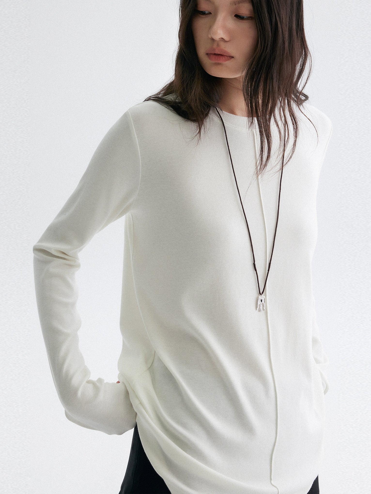 寬鬆白色上衣_BDHL7943