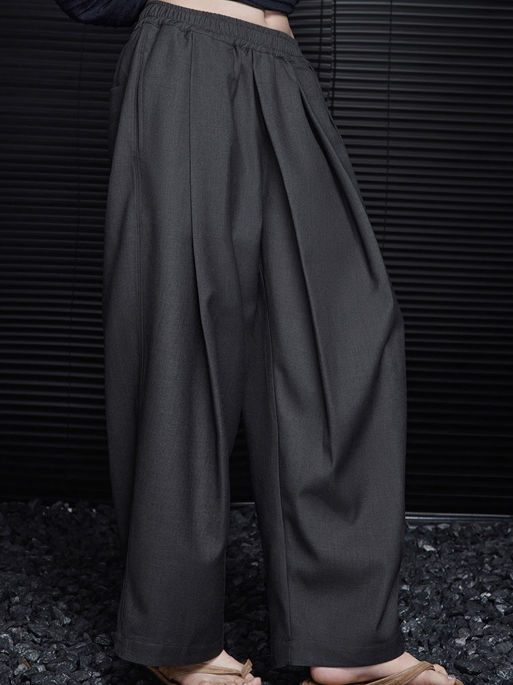 Gray Loose Tucked Pants_BDHL6432