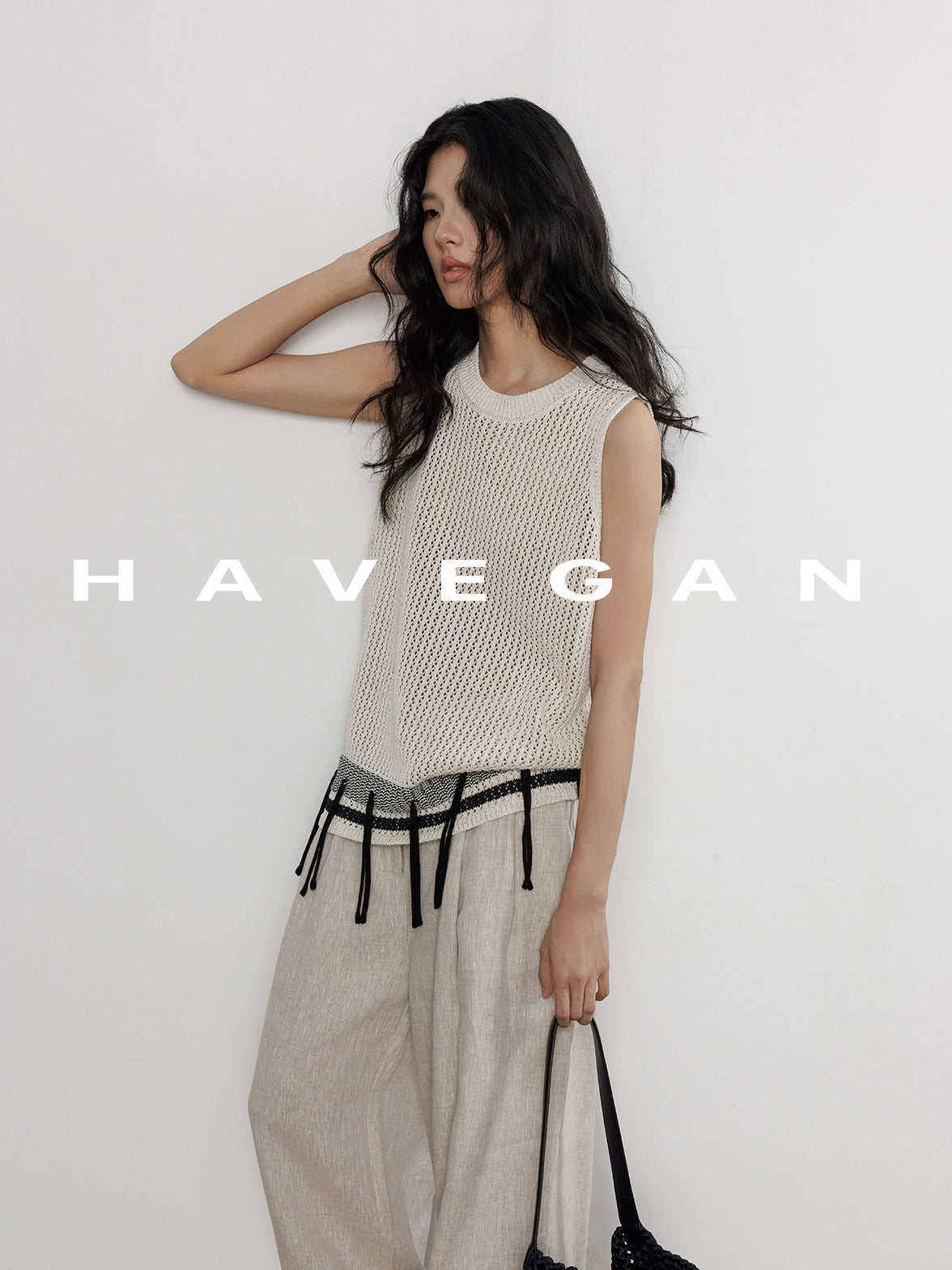 Round Neck Silk Knitted Vest_BDHL7400