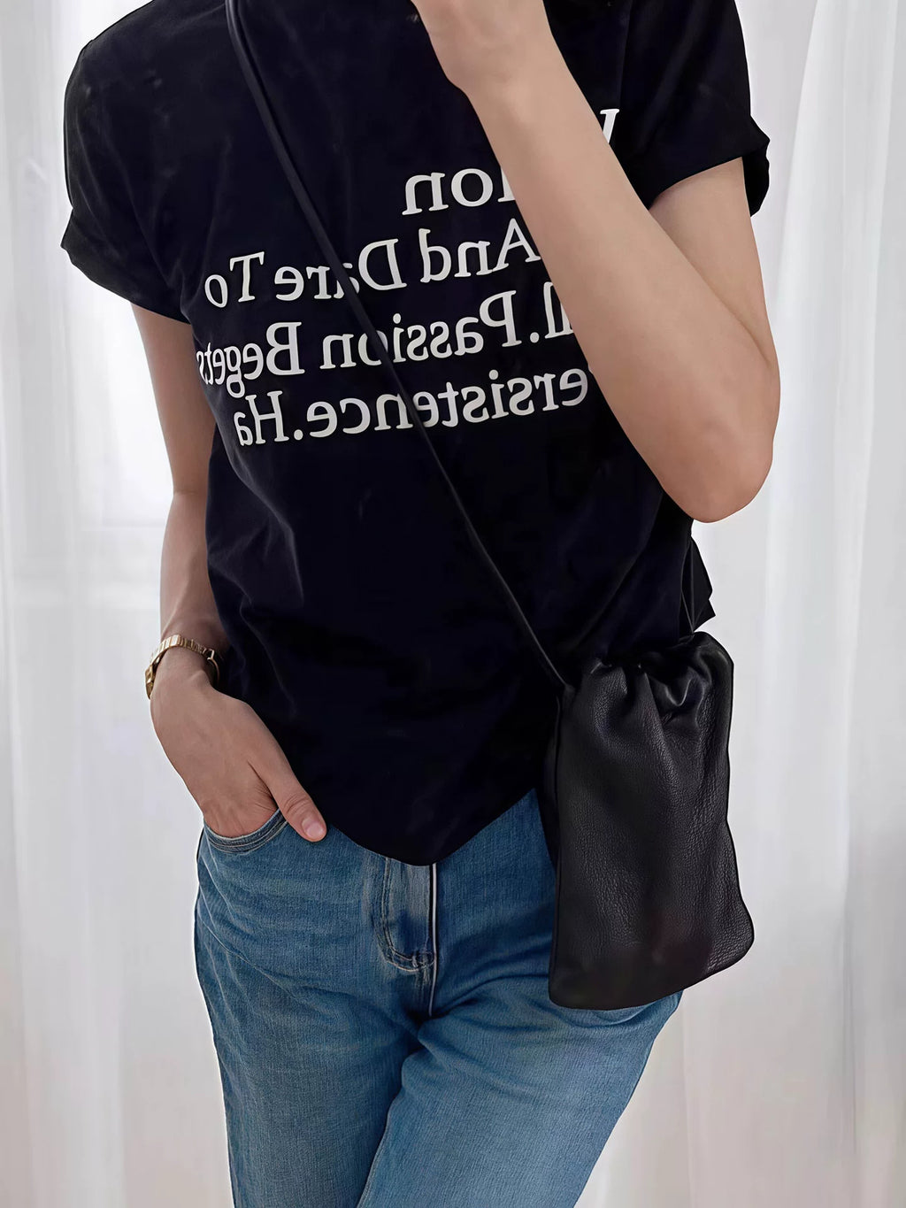 Soft Leather Drawstring Shoulder Bag_BDHL8419