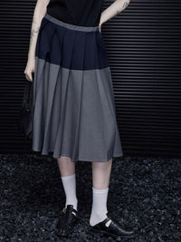 Grey Contrast Pleated Skirt_BDHL7043