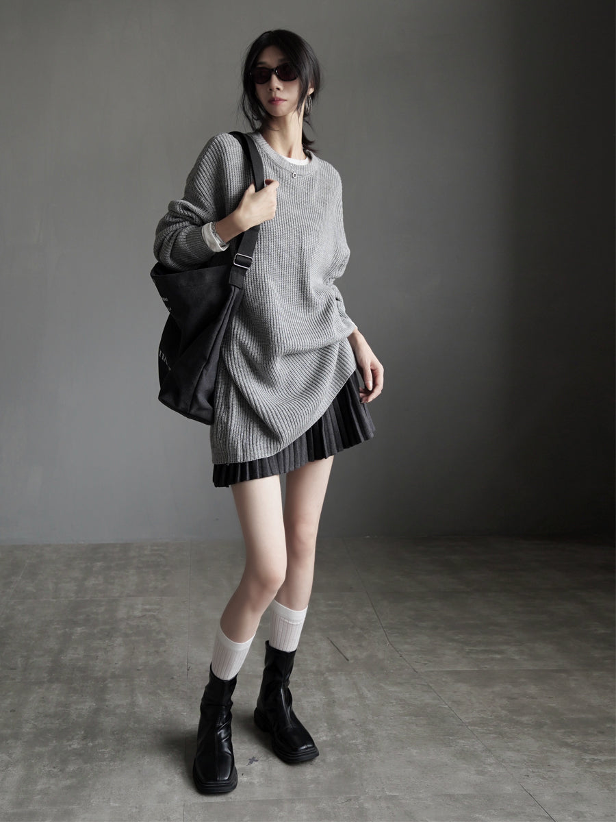 Crew-Neck Loose-Fit Knit Tops_BDHL7932