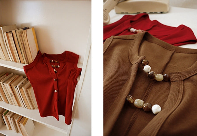 Beaded V-Neck Sleeveless Tops_BDHL7540