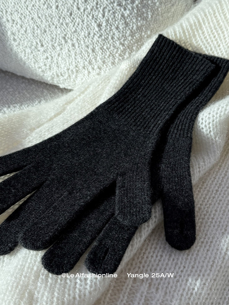 Knitted Short Scarf Or Gloves_BDHL8049