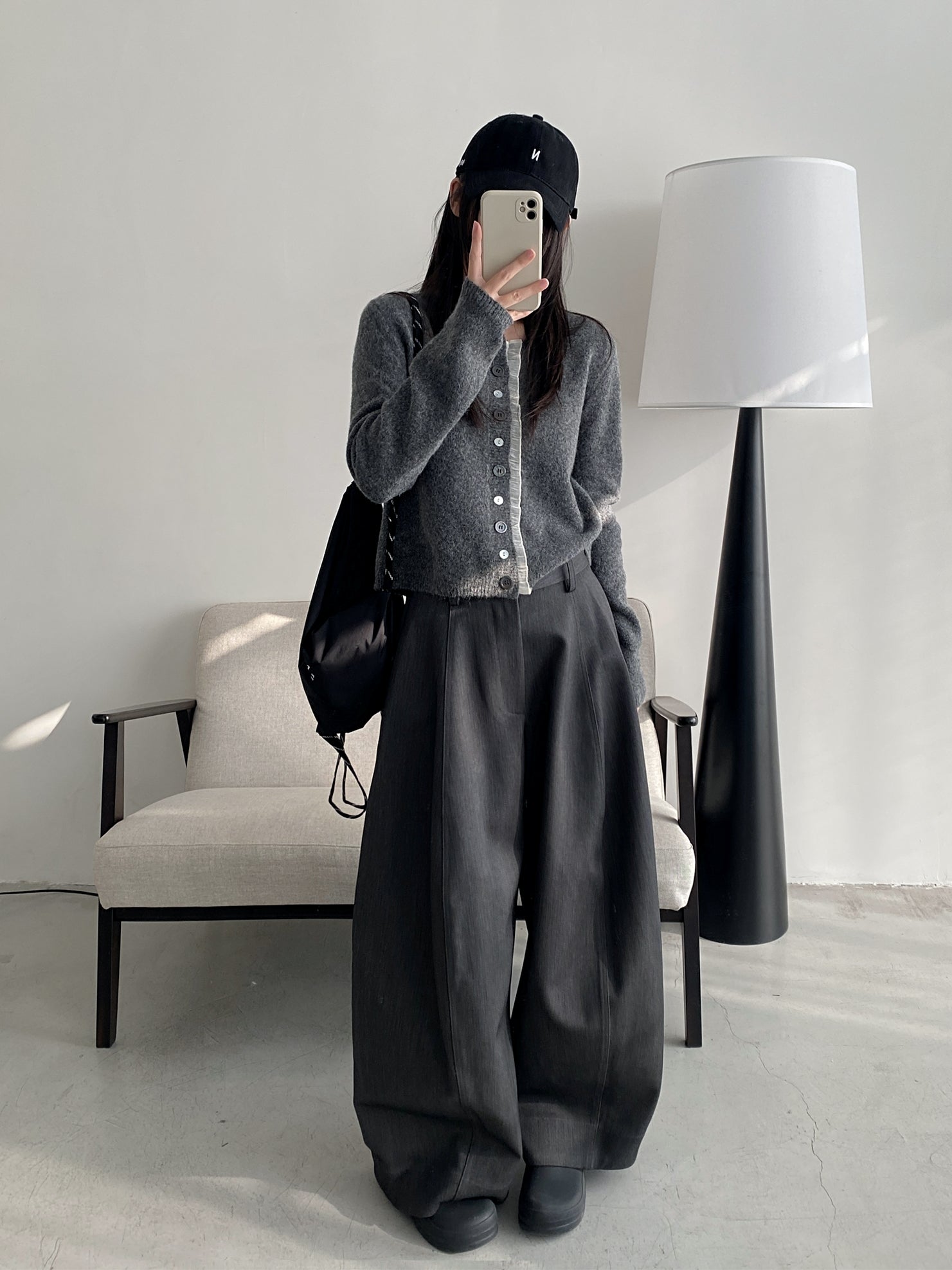 3D Patterned Silhouette Pants_BDHL7820