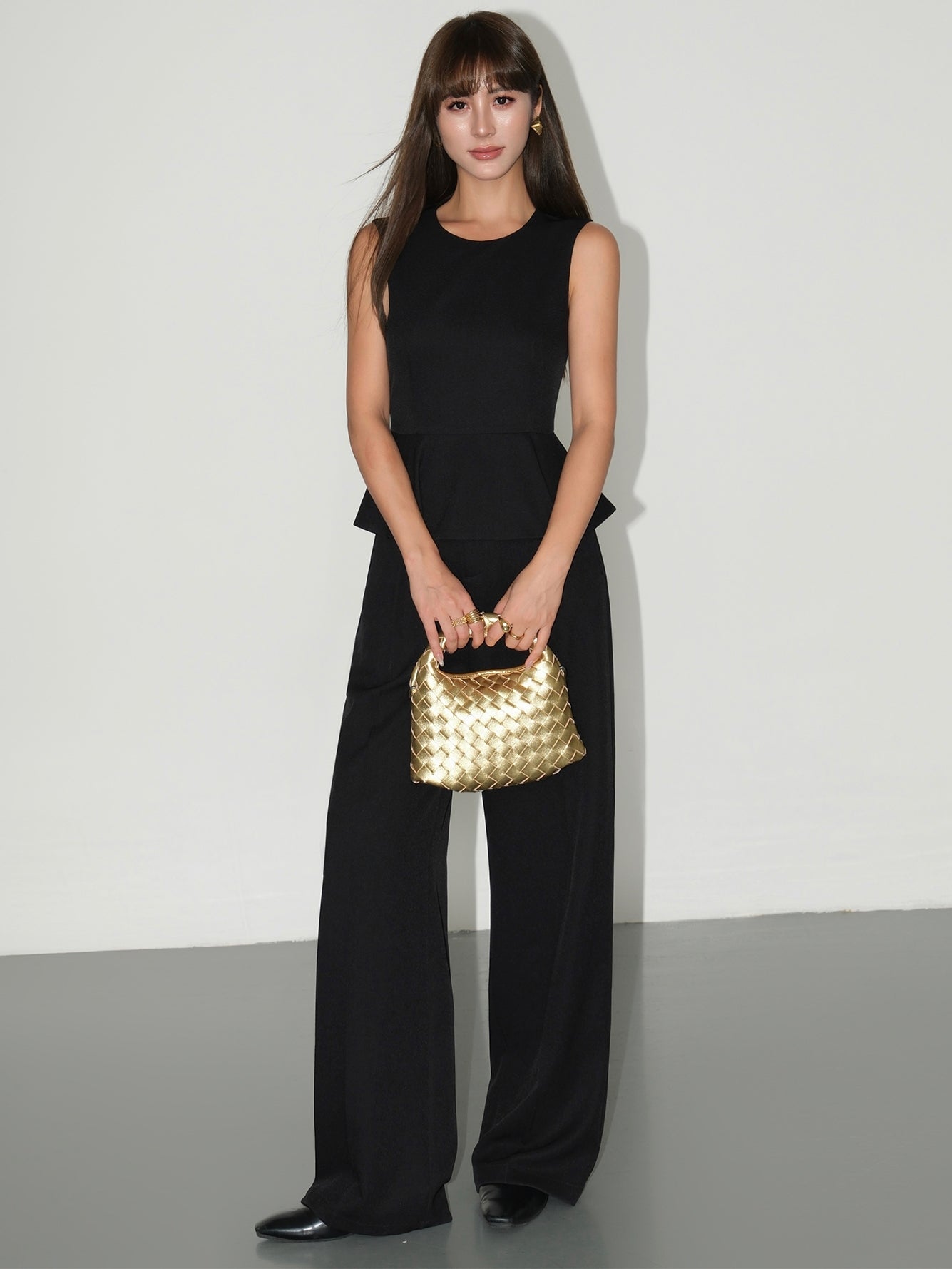 Sleeveless Tops Or Wide-Leg Pants_BDHL7500