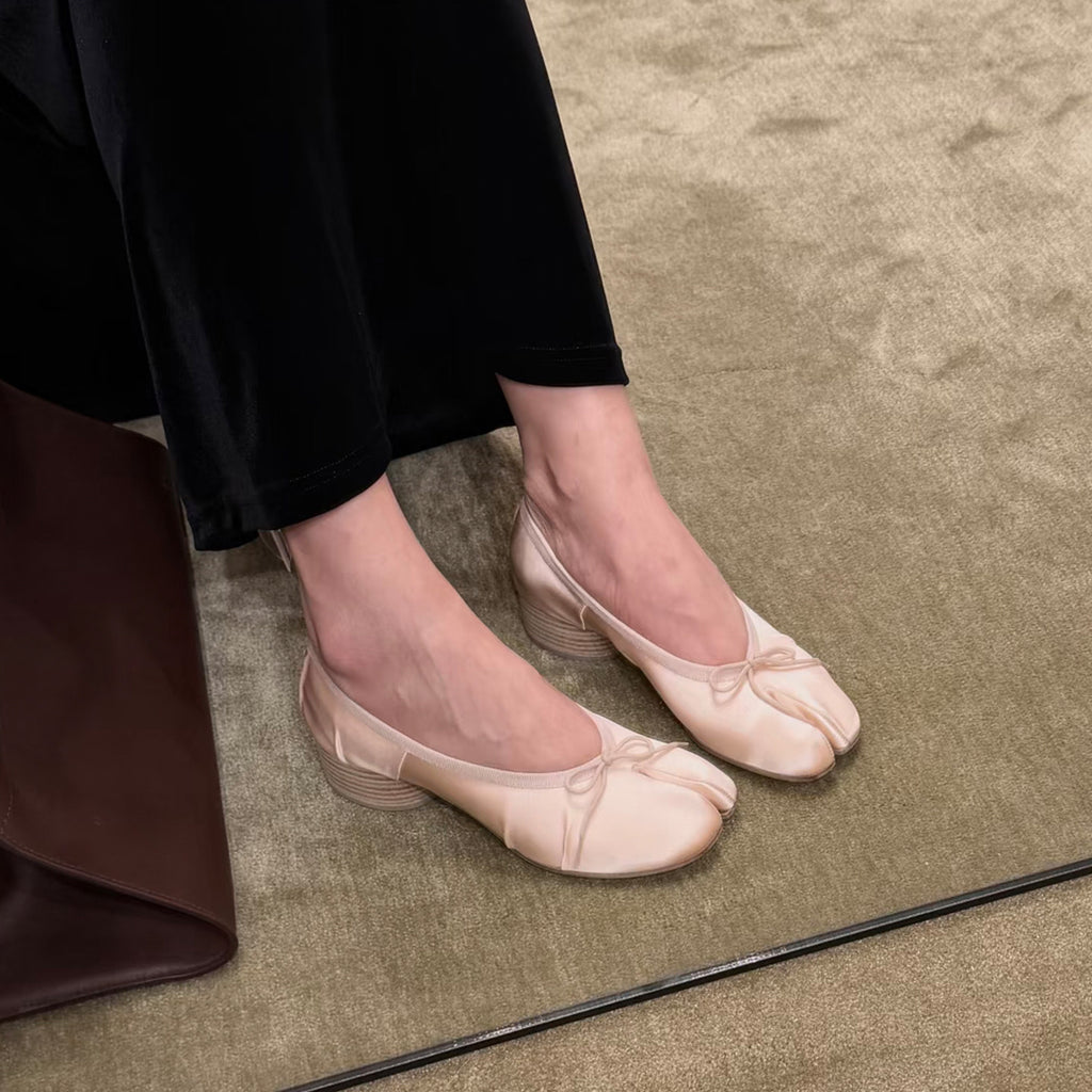 Satin Bow Split-Toe Ballet Shoes_BDHL8368