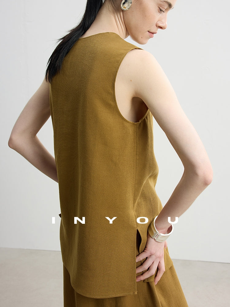 V-Neck Vest Or High-Waisted Skirt_BDHL7492