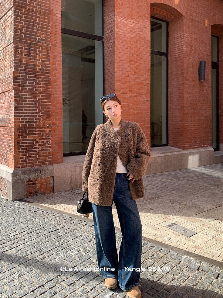 Double-Breasted Fur Coat_BDHL8047