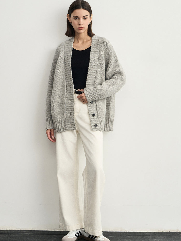 Loose Silhouette V-Neck Cardigan_BDHL6542